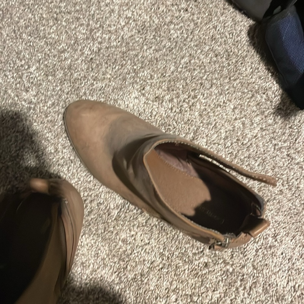 Express Booties - Picture 2 of 5